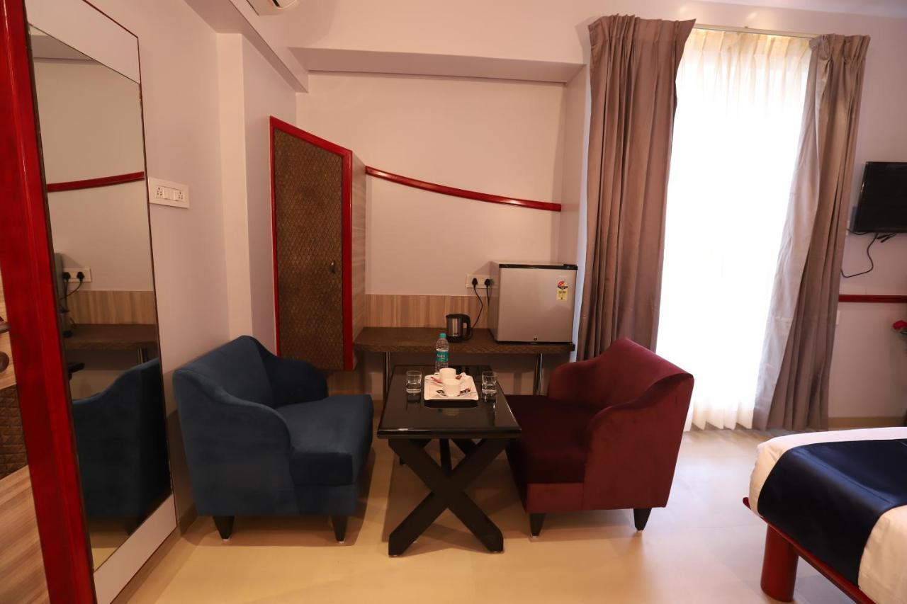Hotel Prabha Palace Ahmednagar Exterior photo