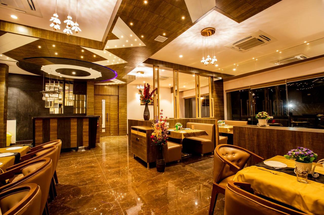 Hotel Prabha Palace Ahmednagar Exterior photo